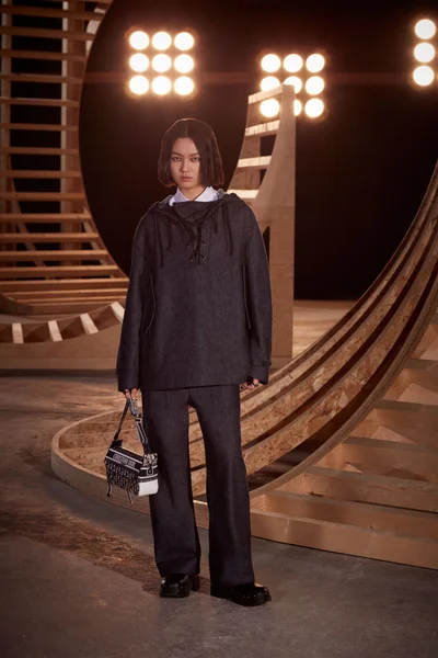 Look 53